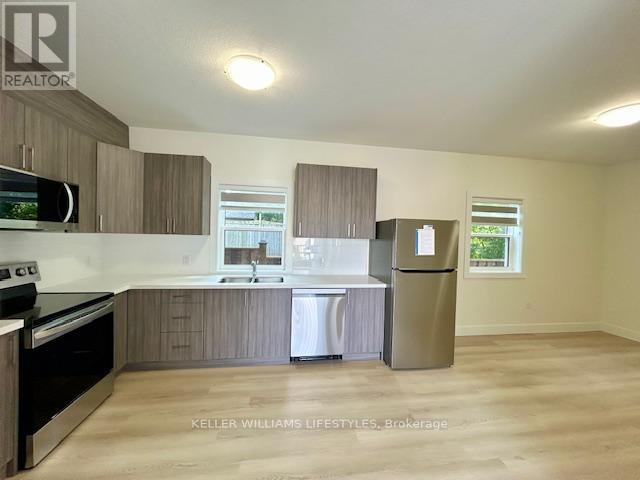 4 - 178 Woodward Avenue, London North, Ontario  N6H 2H3 - Photo 5 - X12258003