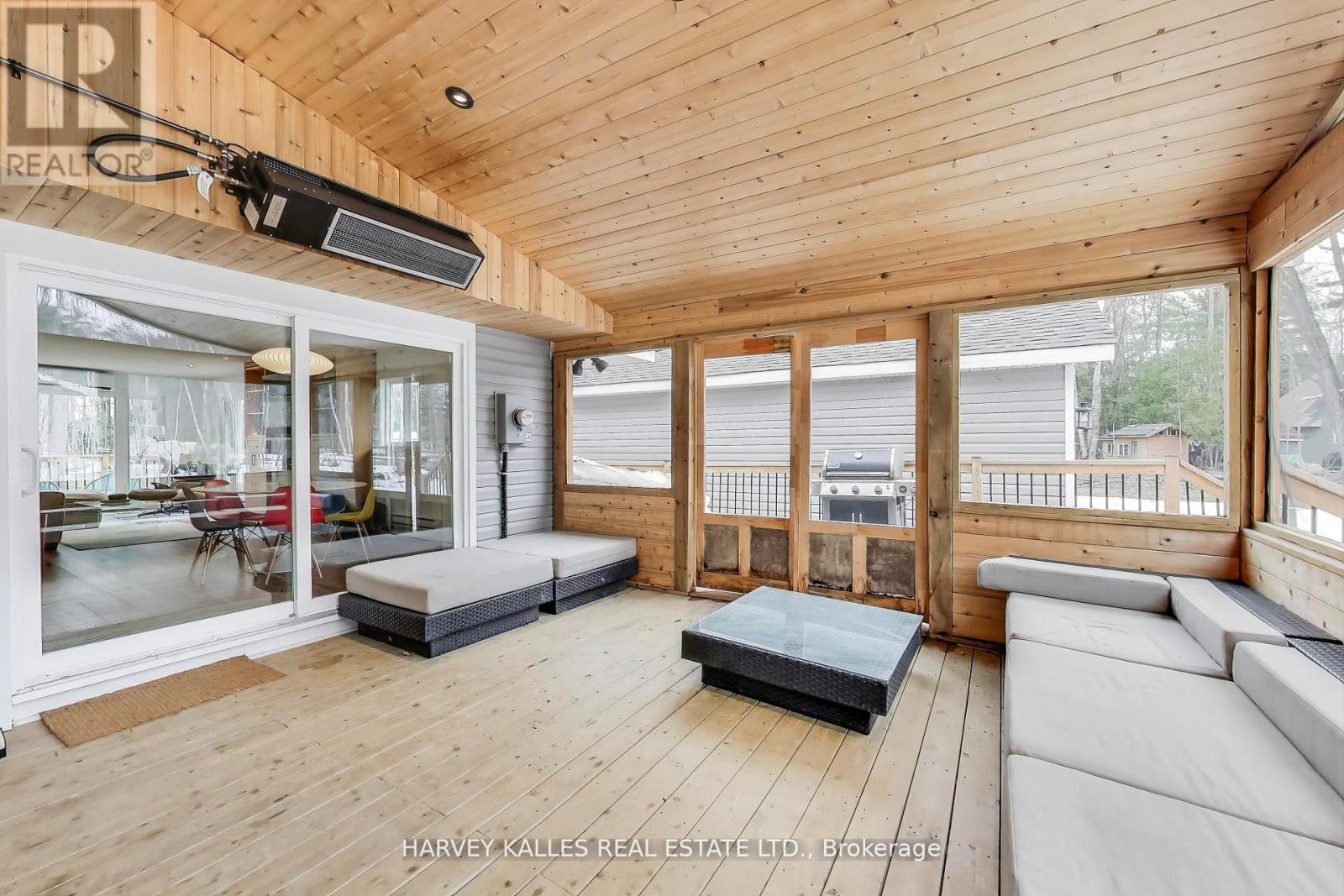 1002 Chippawa Avenue, Gravenhurst, Ontario  P1P 1R1 - Photo 19 - X12399246