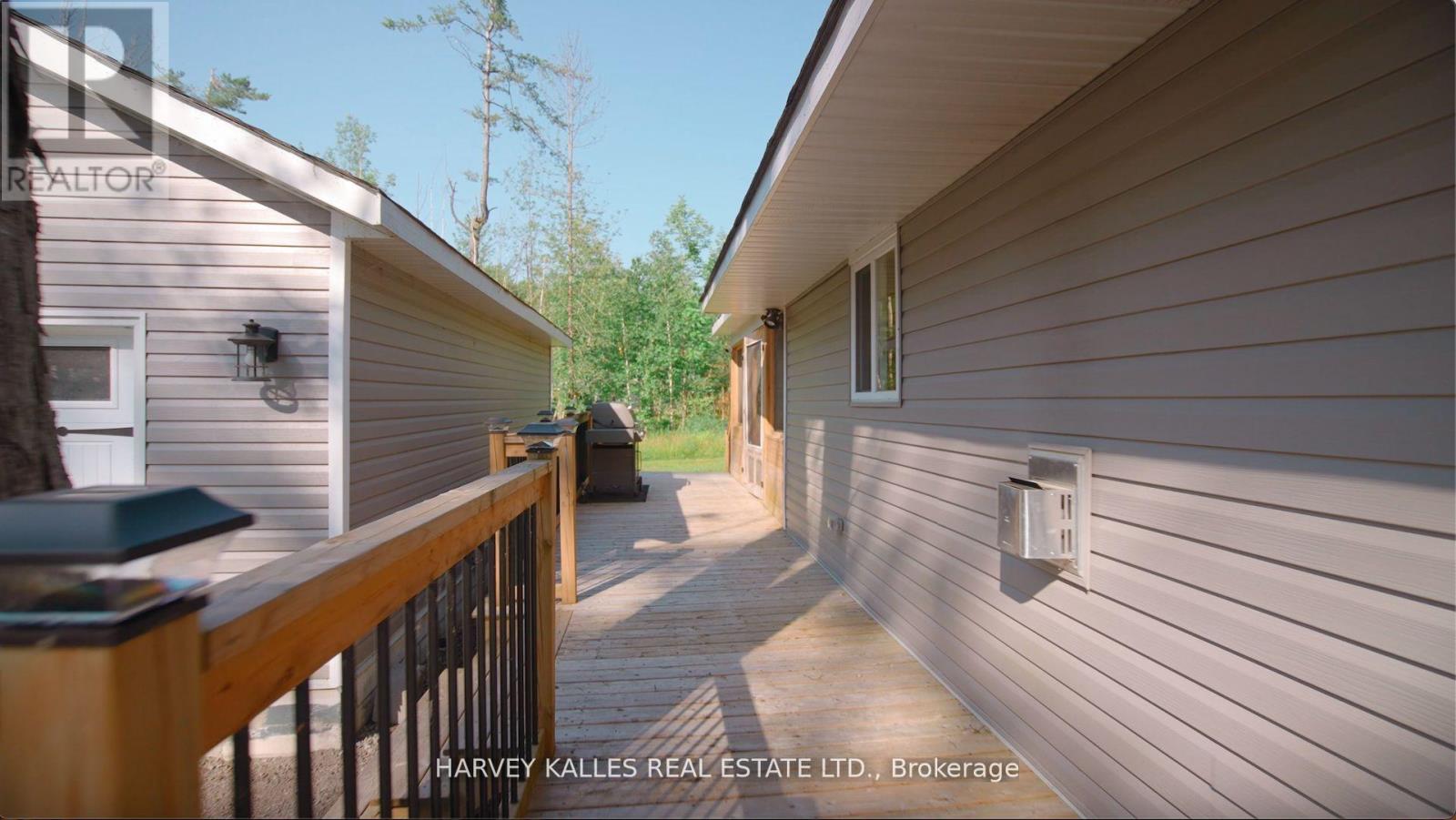 1002 Chippawa Avenue, Gravenhurst, Ontario  P1P 1R1 - Photo 20 - X12399246