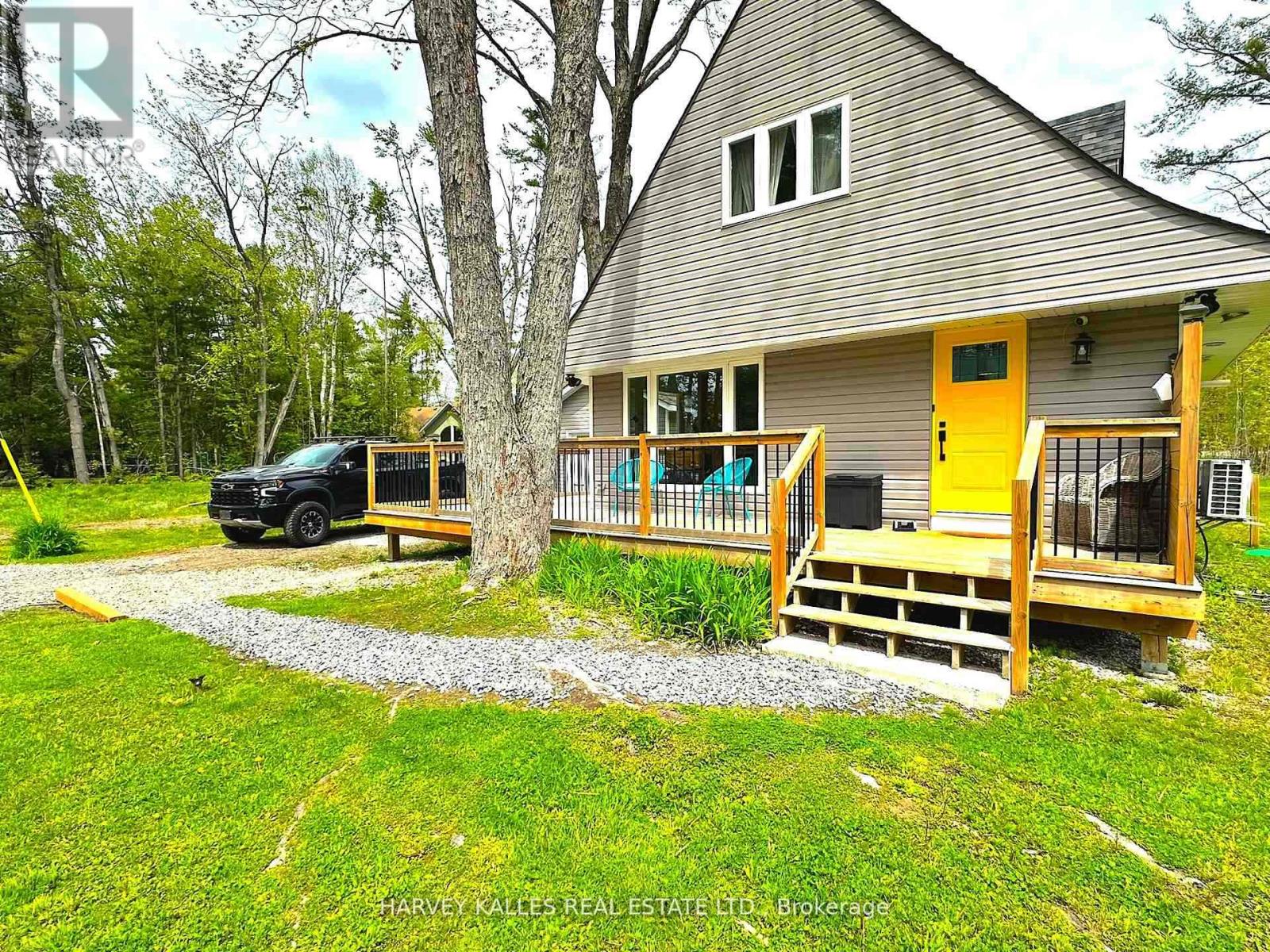 1002 Chippawa Avenue, Gravenhurst, Ontario  P1P 1R1 - Photo 34 - X12399246