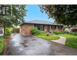 3 KAMPS CRESCENT, Tillsonburg, Ontario