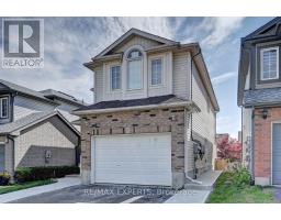 7 HENHOEFFER CRESCENT, Kitchener, Ontario