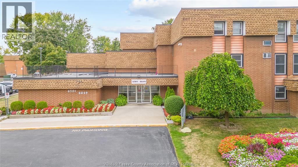 MLS# 25023165: 6583 THORNBERRY Unit# 361, Windsor, Canada
