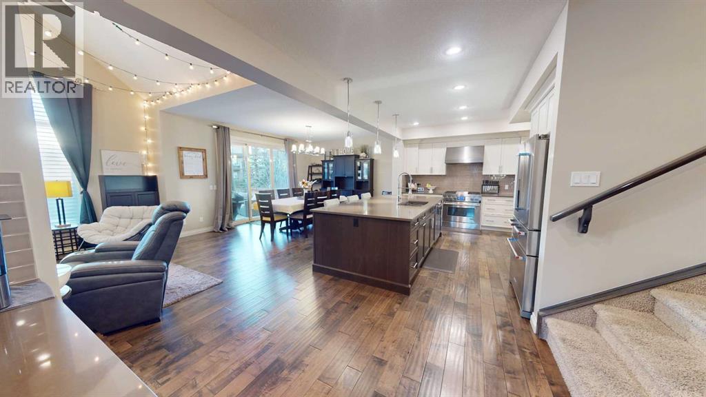 Property at 230 Mahogany Place SE image 5