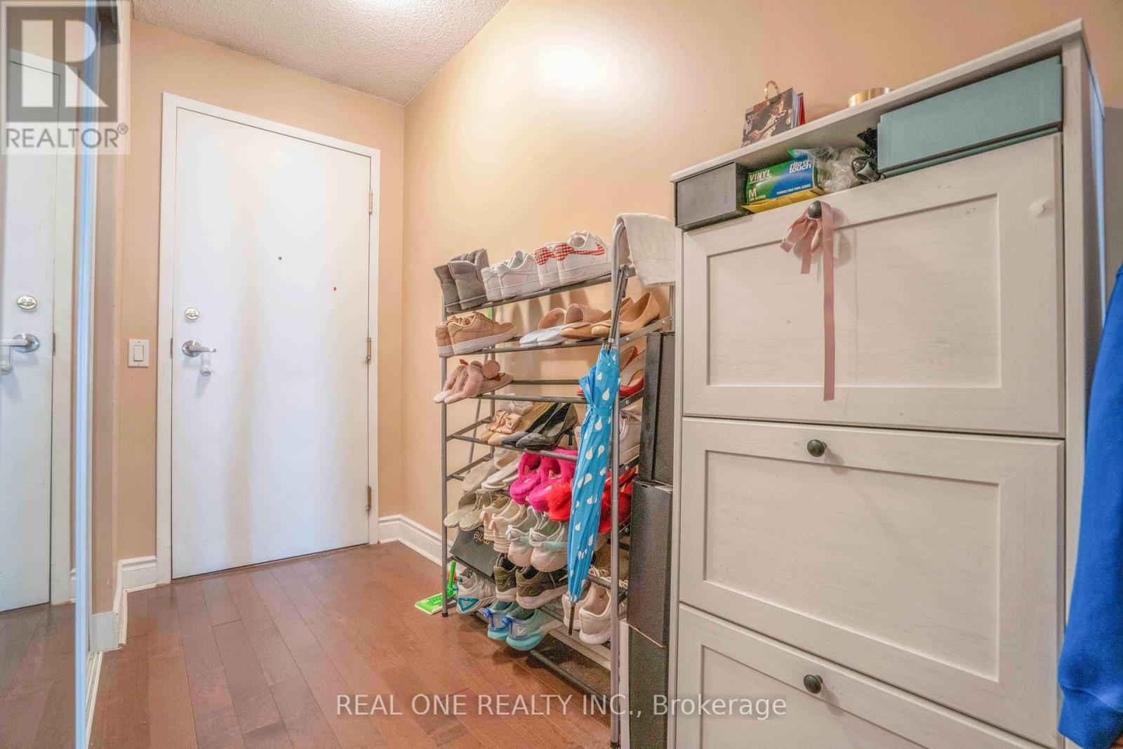 1101 - 5 Northtown Way, Toronto, Ontario  M2N 7A1 - Photo 4 - C12334229