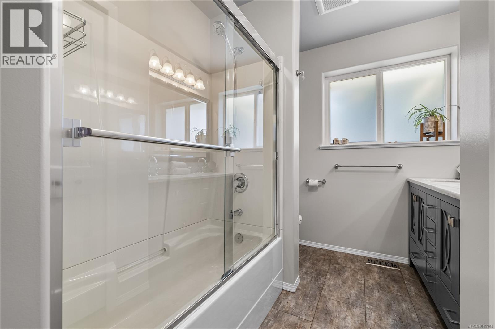 251 Birch St, Campbell River, British Columbia  V9W 2S4 - Photo 13 - 1013754