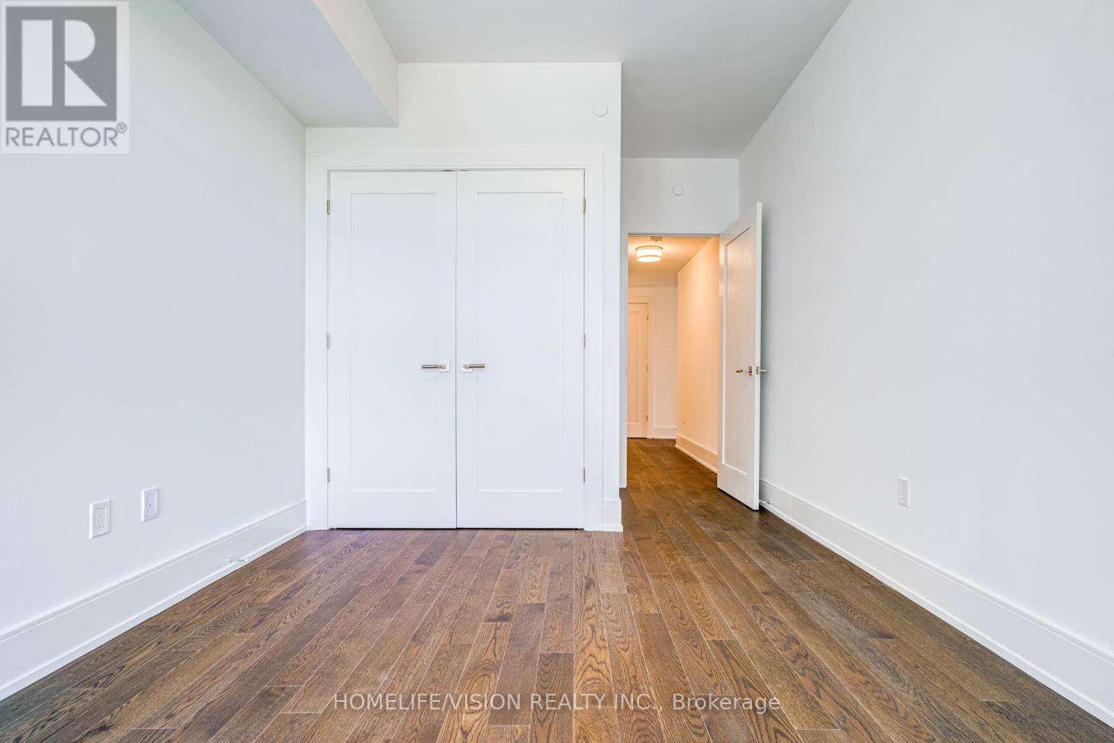 910 - 30 Inn On The Park Drive, Toronto, Ontario  M3C 0P7 - Photo 34 - C12399352