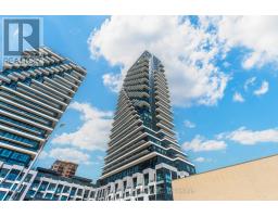 910 - 30 INN ON THE PARK DRIVE, Toronto, Ontario