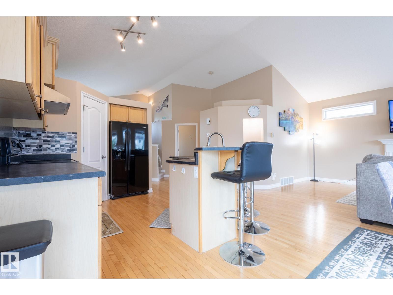 8390 Shaske Cr Nw, Edmonton, Alberta  T6R 0B5 - Photo 13 - E4457416