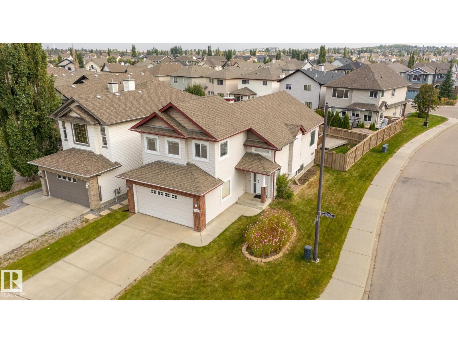 8390 Shaske Cr Nw, Edmonton, Alberta  T6R 0B5 - Photo 2 - E4457416