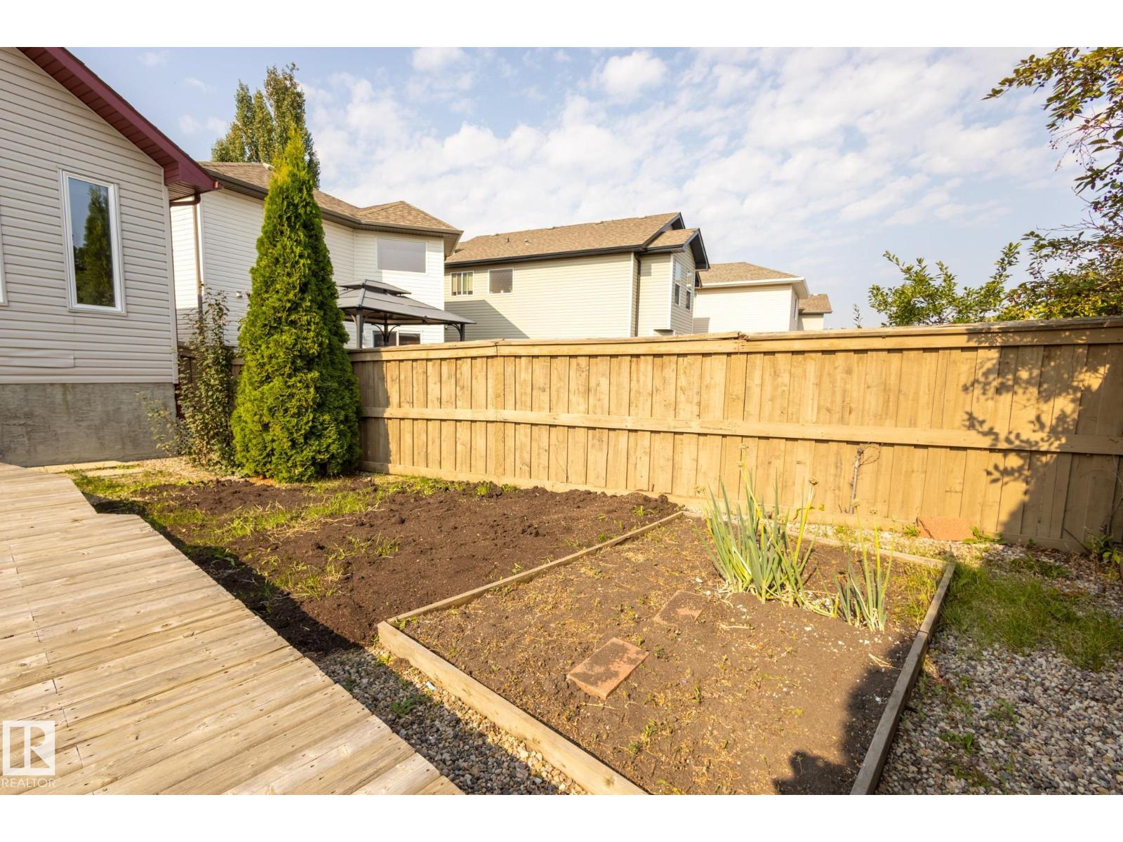 8390 Shaske Cr Nw, Edmonton, Alberta  T6R 0B5 - Photo 49 - E4457416