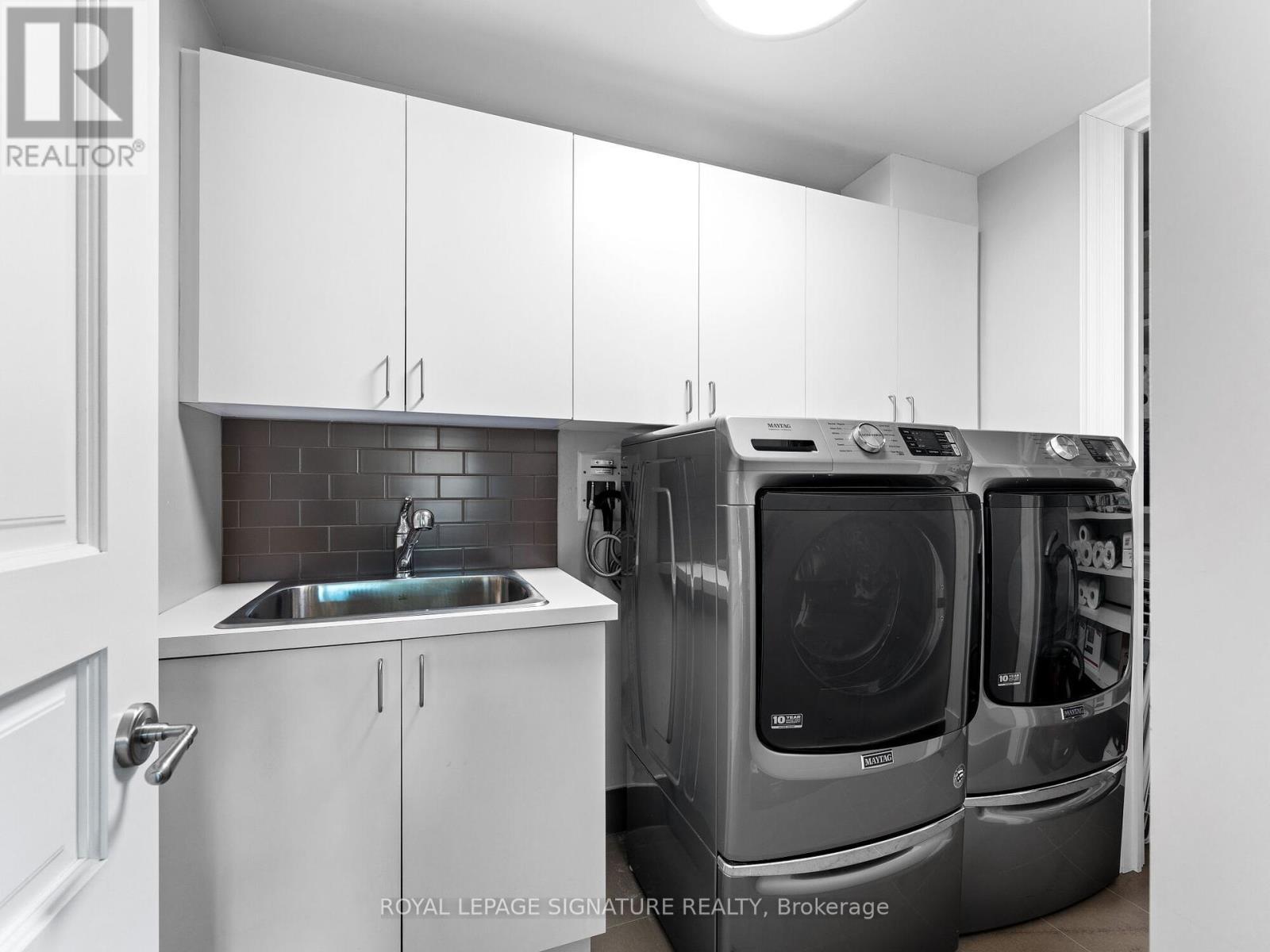 603 - 155 St. Clair Avenue W, Toronto, Ontario  M4V 0A1 - Photo 29 - C12399418
