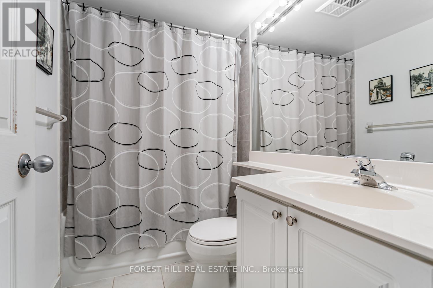 1501 - 30 Harrison Garden Boulevard, Toronto (Willowdale East), Ontario  M2N 7A9 - Photo 10 - C12399440