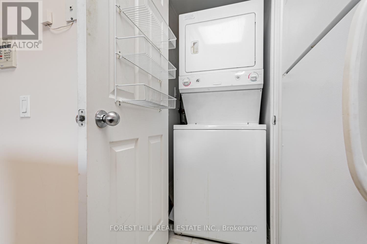 1501 - 30 Harrison Garden Boulevard, Toronto (Willowdale East), Ontario  M2N 7A9 - Photo 12 - C12399440