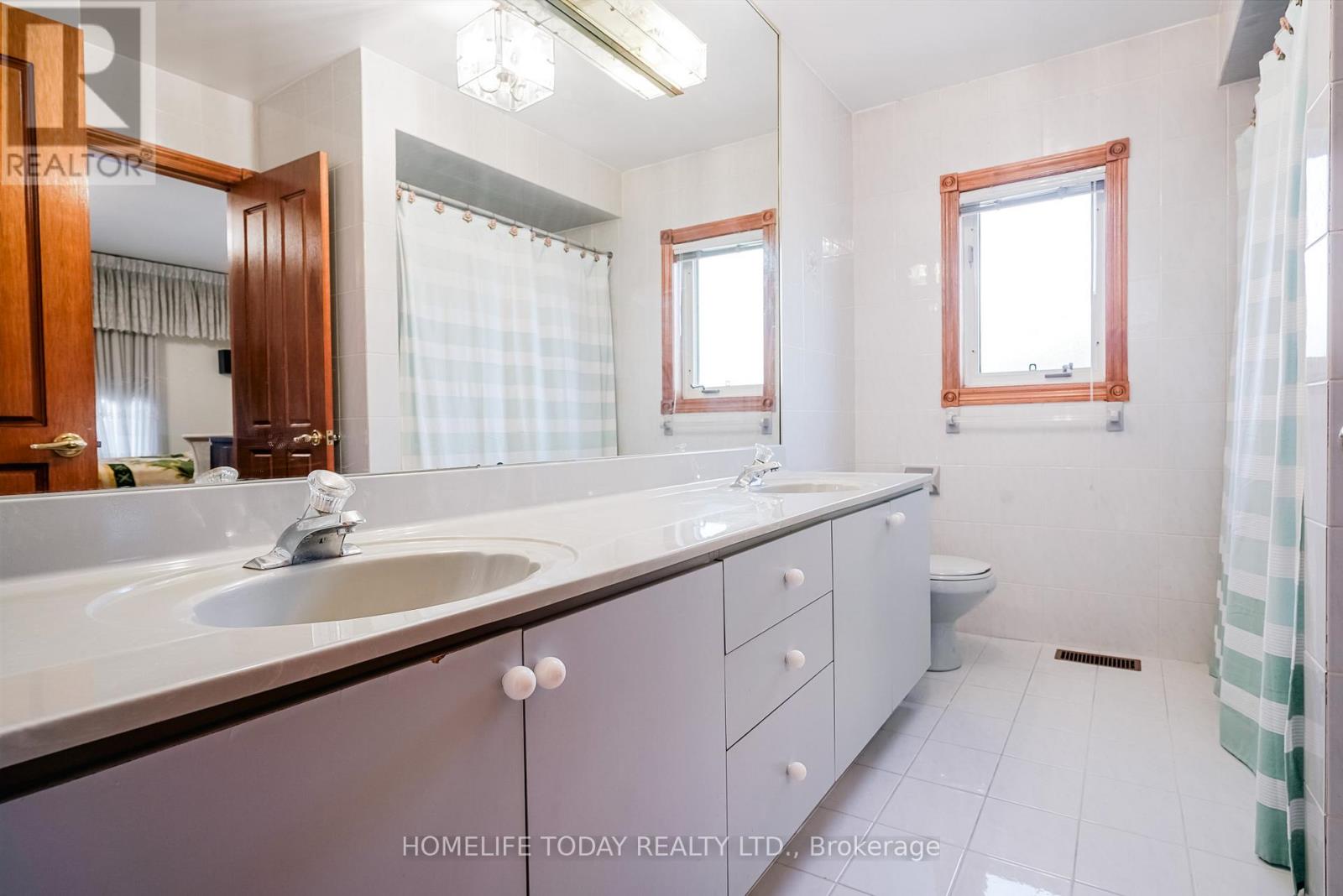 48 Torrance Road, Toronto, Ontario  M1J 2J4 - Photo 16 - E12398239