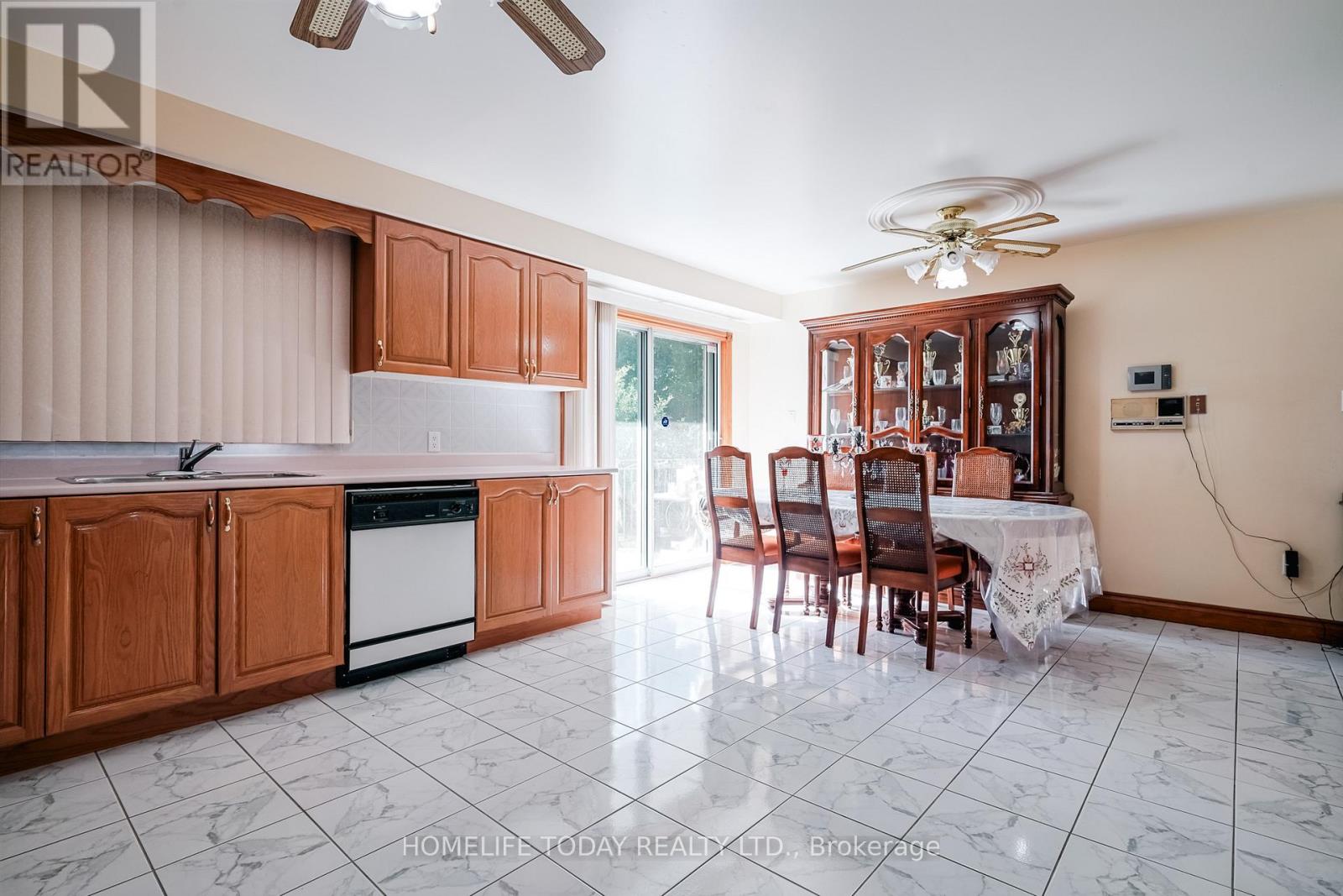 48 Torrance Road, Toronto, Ontario  M1J 2J4 - Photo 9 - E12398239