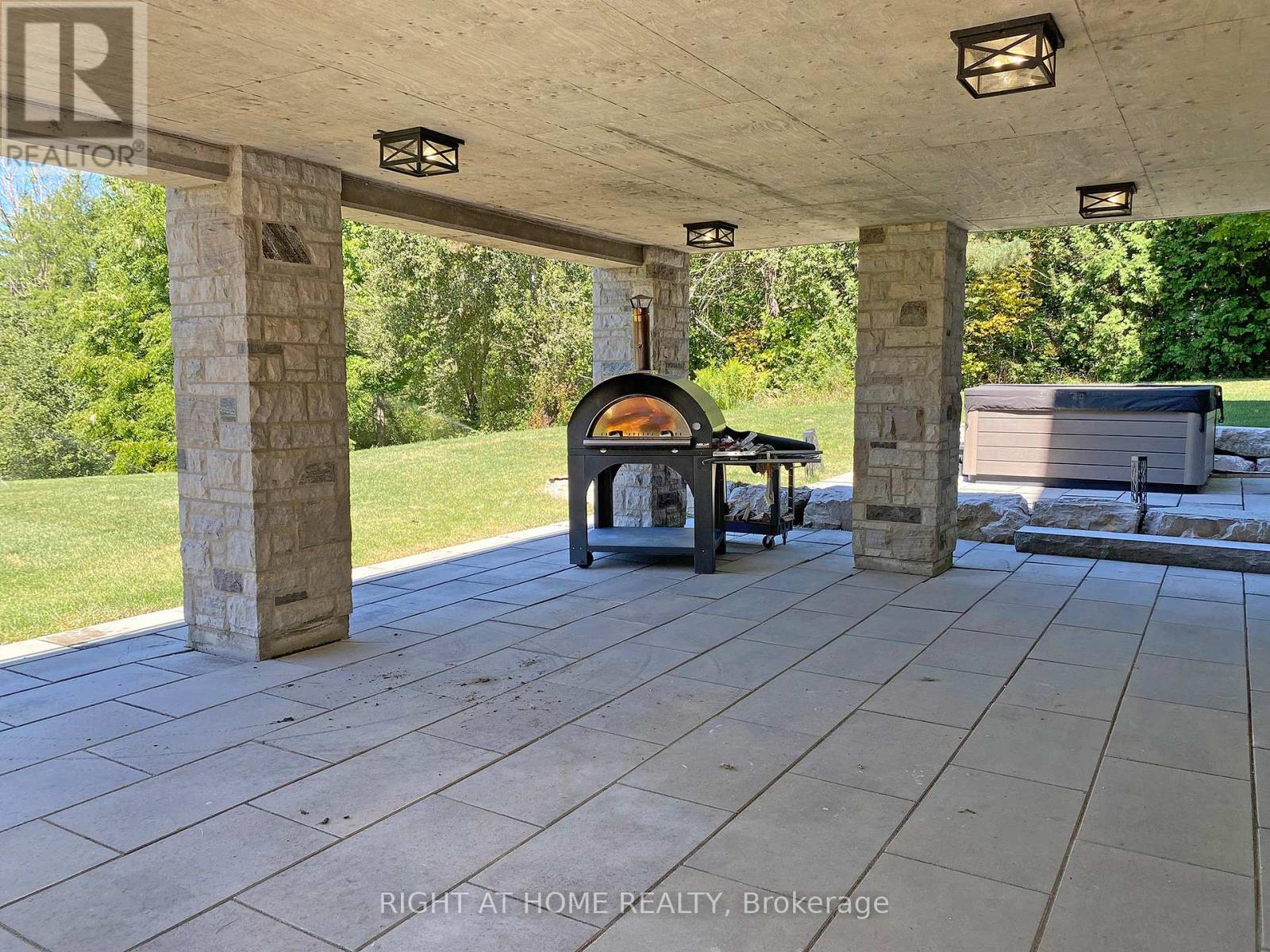 15670 10th Concession Road, King, Ontario  L0G 1T0 - Photo 32 - N12364459