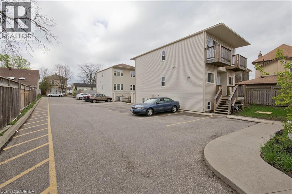 163 Market Street Unit# 3, Brantford, Ontario  N3T 6J7 - Photo 3 - 40768076