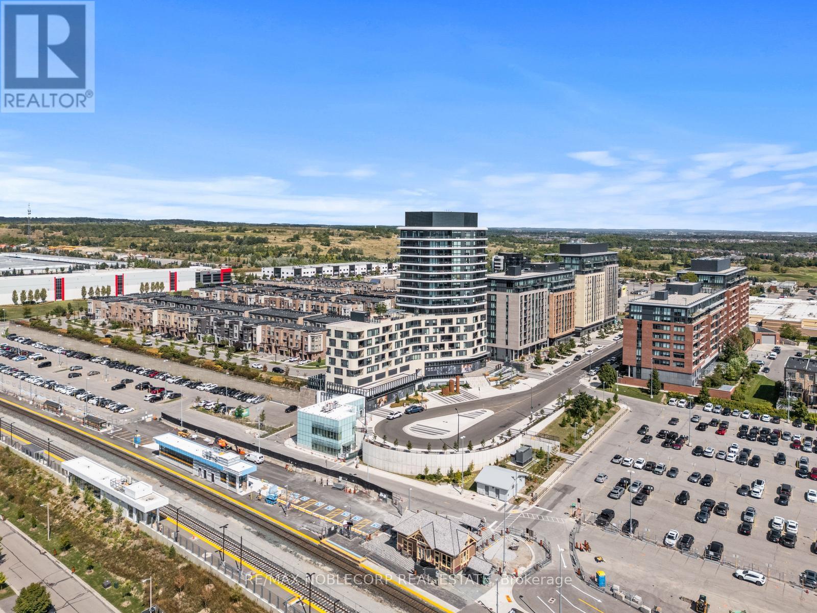 43 Railway Street, Vaughan, Ontario  L6A 1P7 - Photo 46 - N12397087