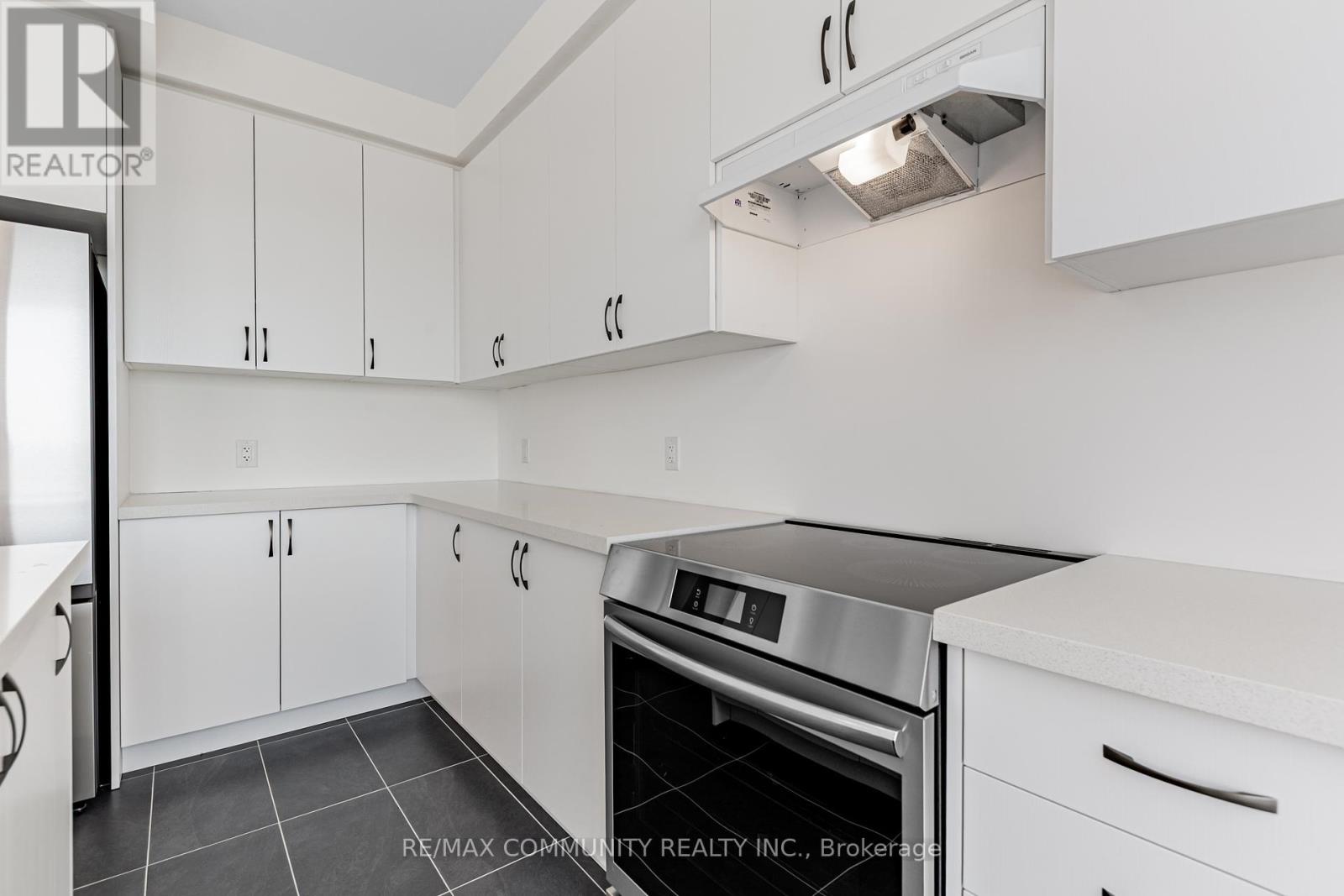 110 Belmont Drive, Clarington, Ontario  L1B 1G9 - Photo 16 - E12399337