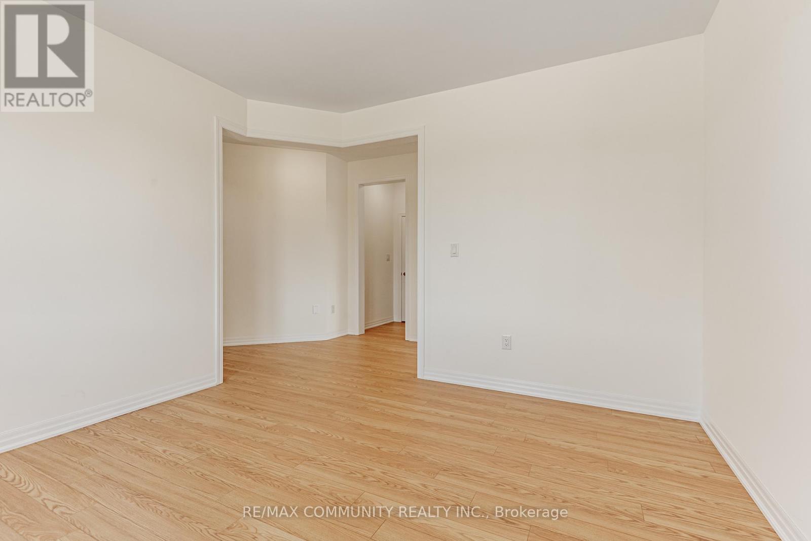 110 Belmont Drive, Clarington, Ontario  L1B 1G9 - Photo 7 - E12399337