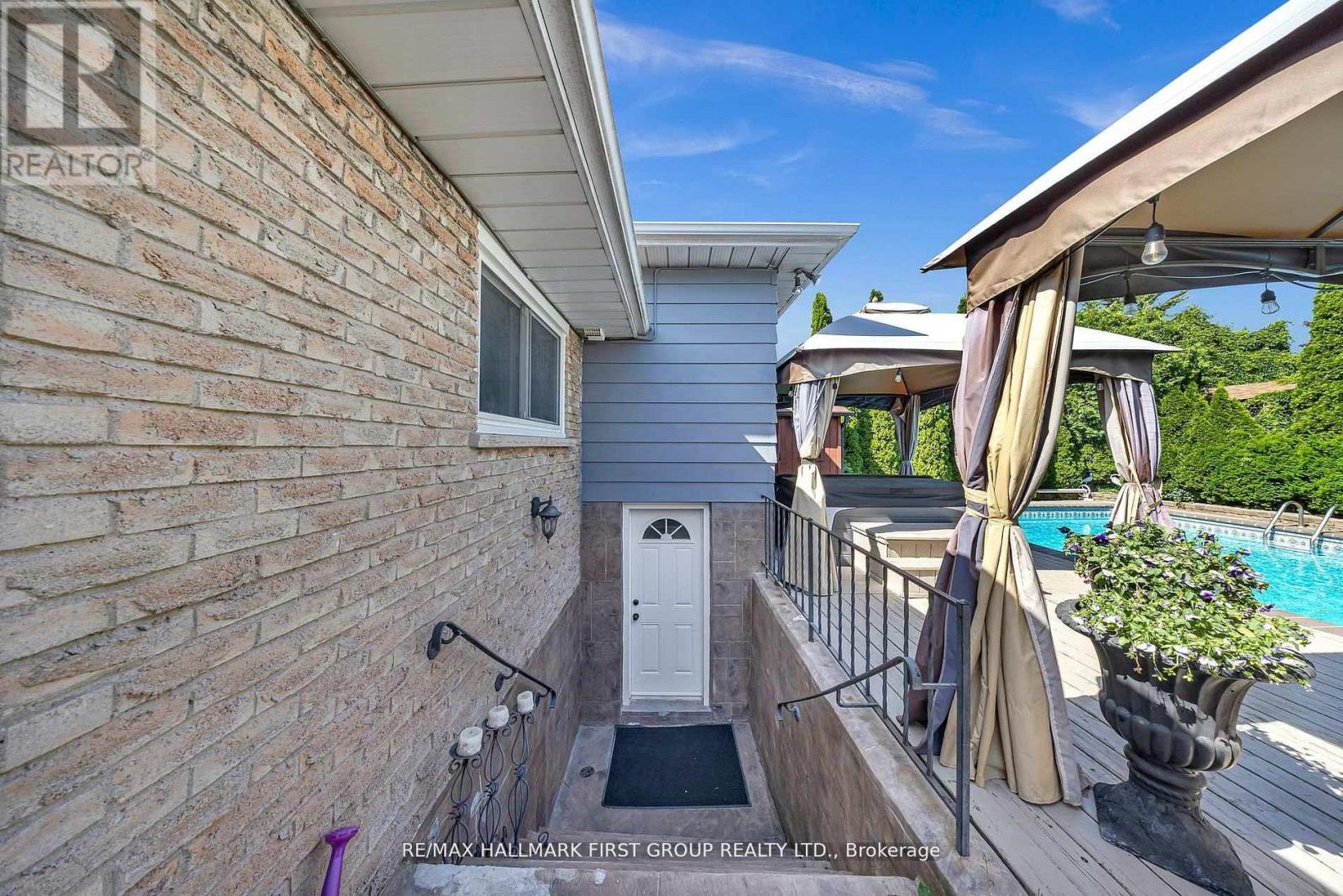 975 Brenda Court, Oshawa, Ontario  L1H 7B5 - Photo 35 - E12399455