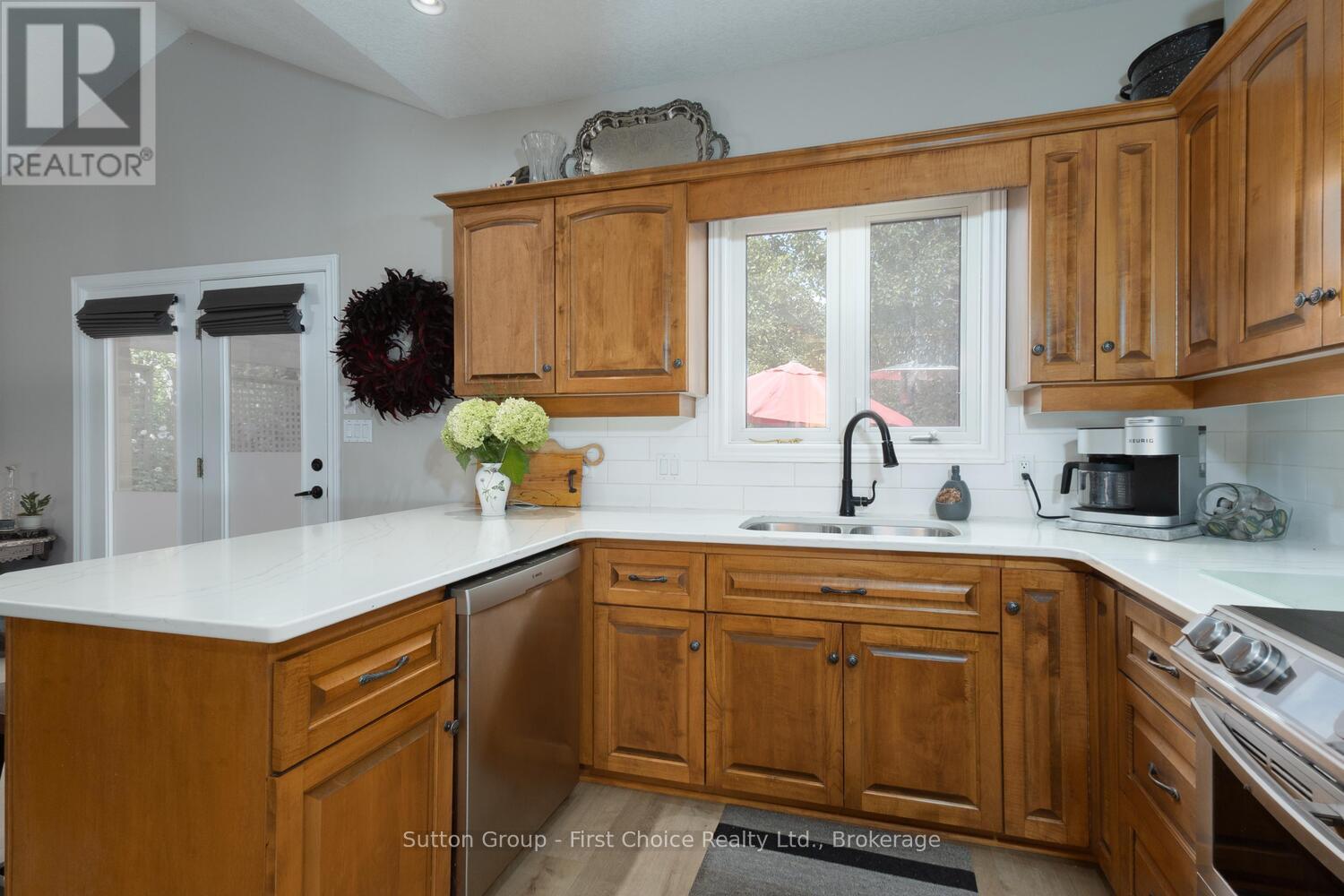 338 Delamere Avenue, Stratford, Ontario  N5A 5A4 - Photo 11 - X12397820