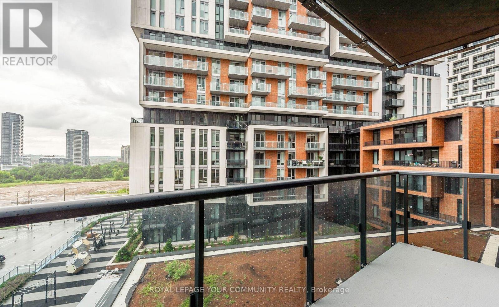 928 - 8119 Birchmount Road, Markham (Unionville), Ontario  L6G 0H5 - Photo 17 - N12399322