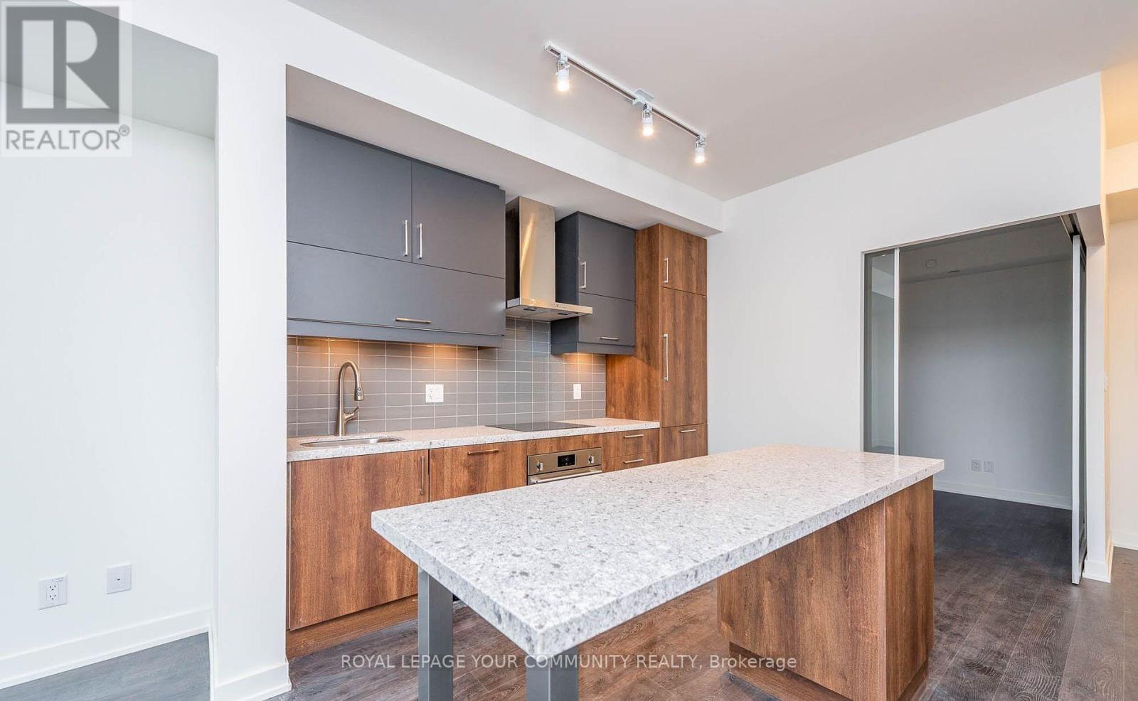 928 - 8119 Birchmount Road, Markham (Unionville), Ontario  L6G 0H5 - Photo 7 - N12399322