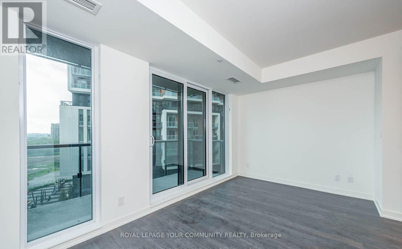 928 - 8119 Birchmount Road, Markham (Unionville), Ontario  L6G 0H5 - Photo 8 - N12399322