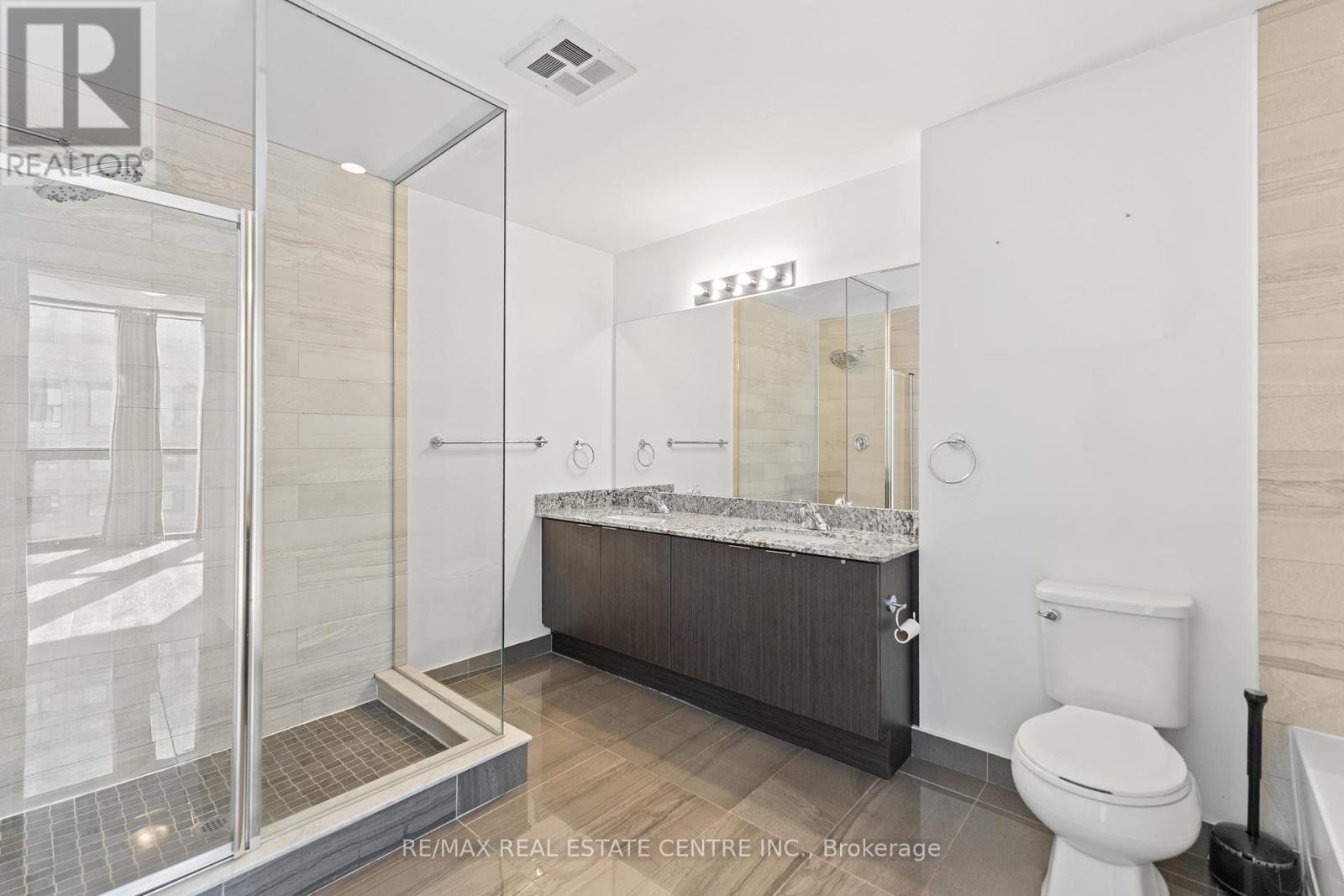 3004 - 2910 Highway 7 Road W, Vaughan, Ontario  L4K 0H8 - Photo 16 - N12399331