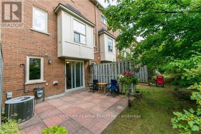 50 - 95 Weldrick Road E, Richmond Hill, Ontario  L4C 0H6 - Photo 10 - N12399376