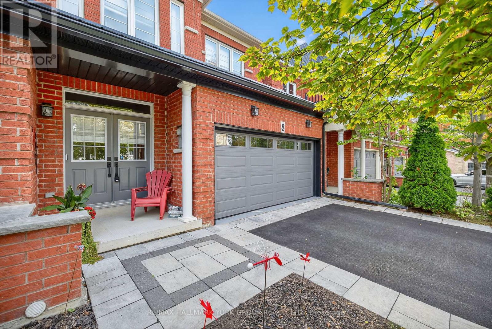 Property at 8 - 484 WORTHINGTON AVENUE image 1