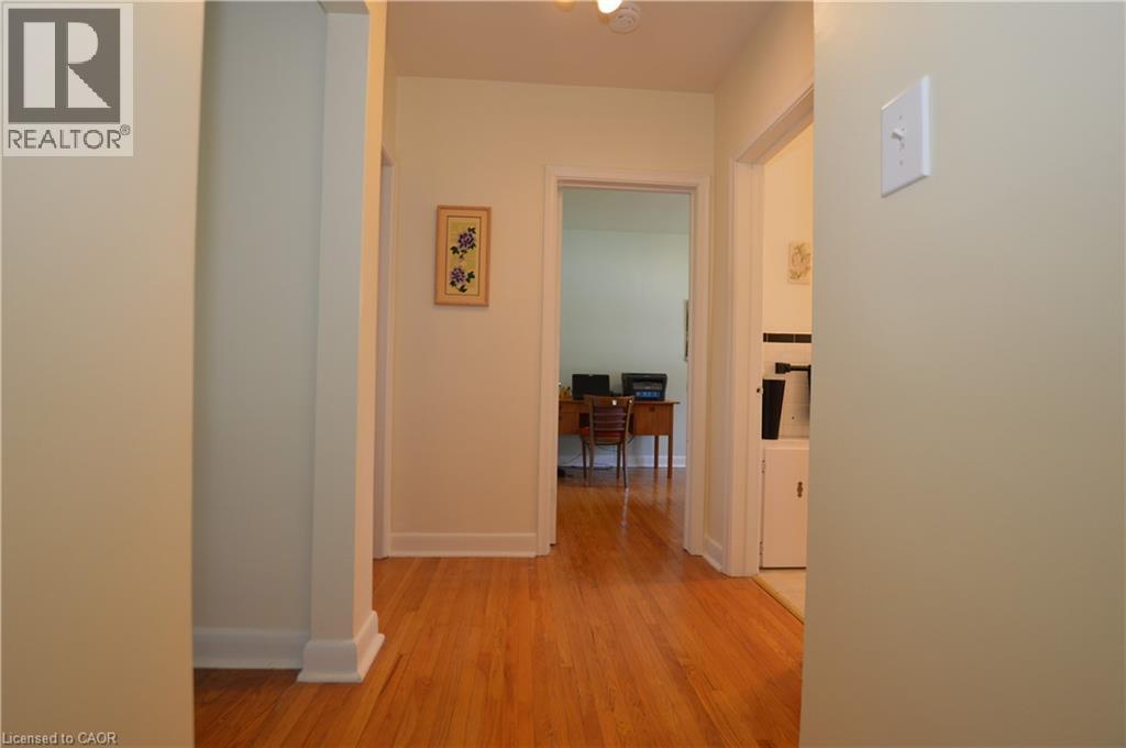 728 Ashley Avenue, Burlington, Ontario  L7R 2Z3 - Photo 11 - 40765020