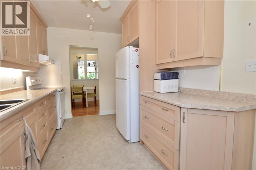 728 Ashley Avenue, Burlington, Ontario  L7R 2Z3 - Photo 14 - 40765020