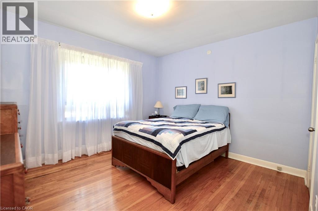 728 Ashley Avenue, Burlington, Ontario  L7R 2Z3 - Photo 6 - 40765020