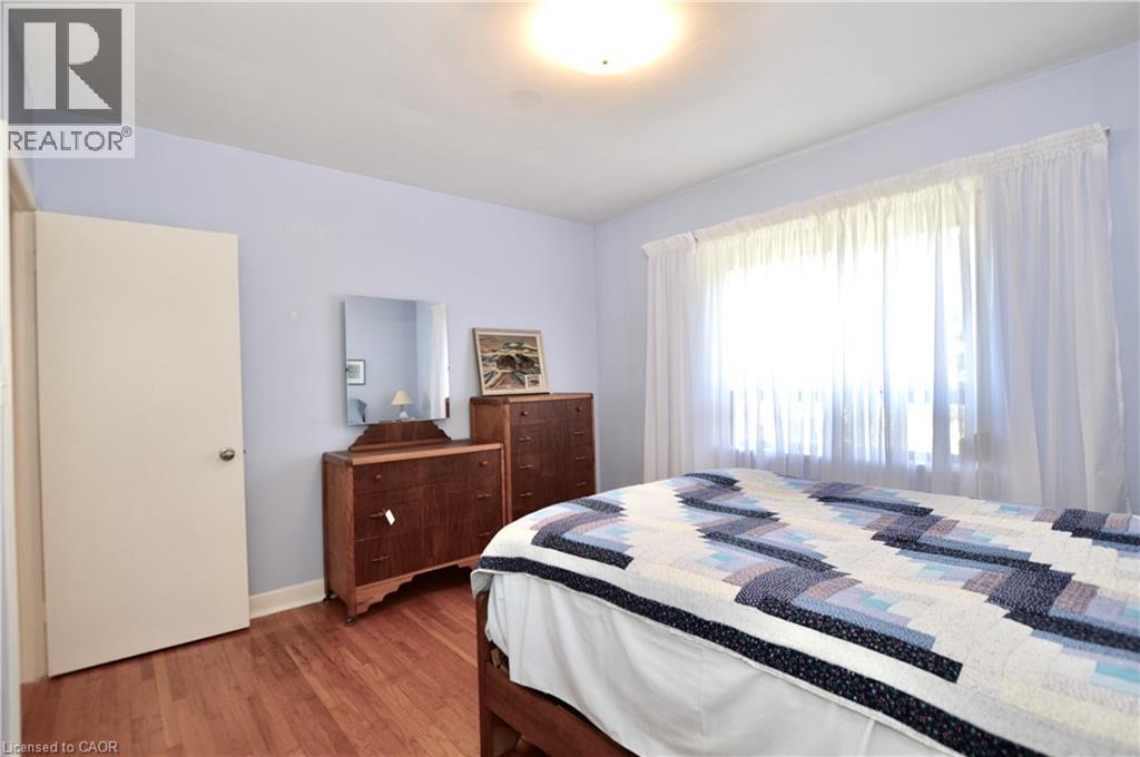 728 Ashley Avenue, Burlington, Ontario  L7R 2Z3 - Photo 7 - 40765020