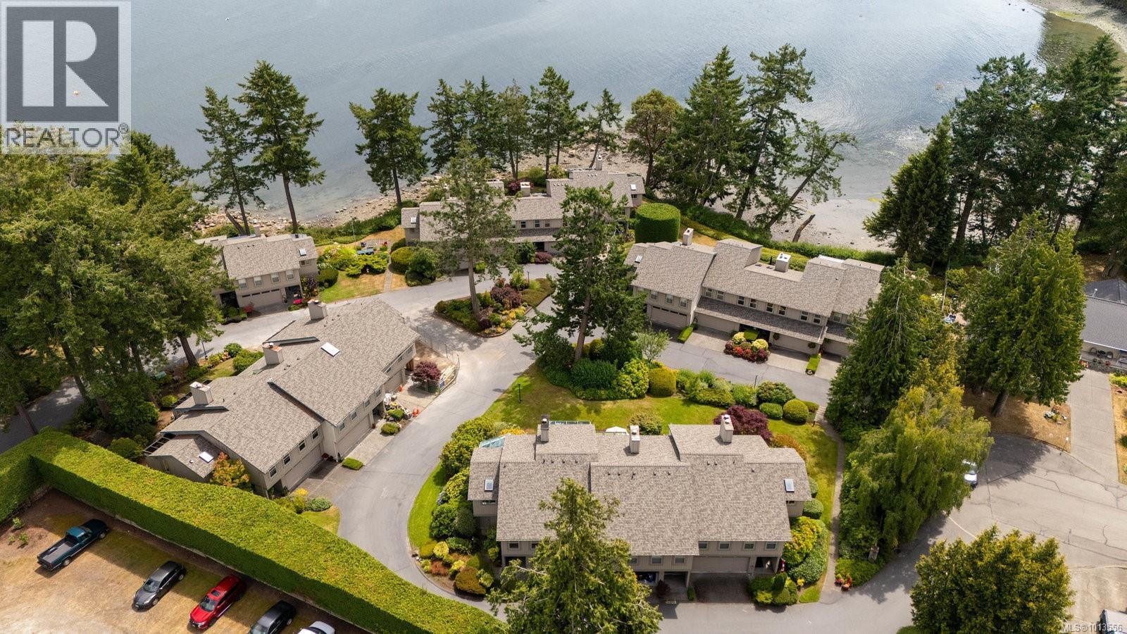 3 2654 Lancelot Pl, Central Saanich, British Columbia