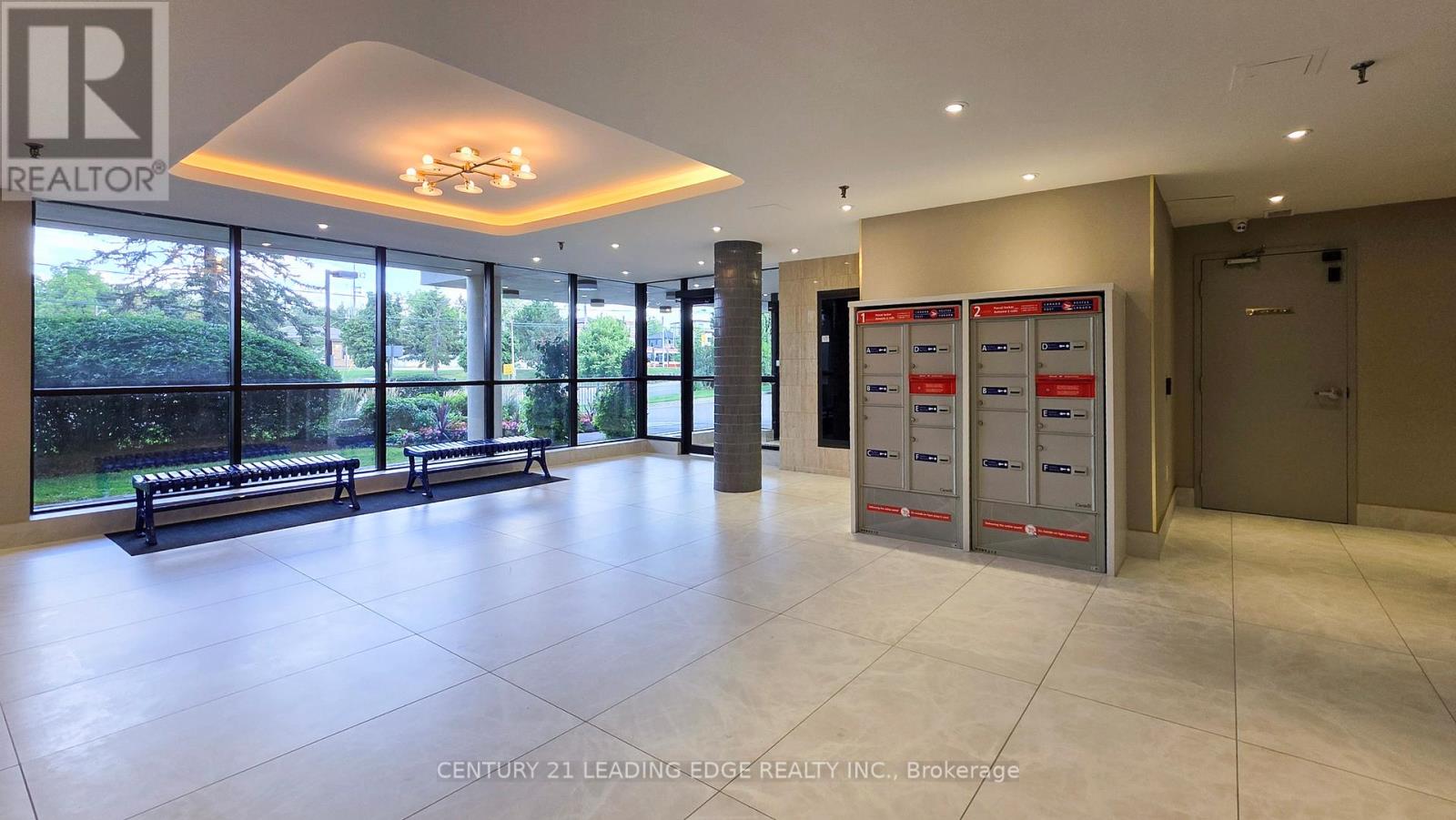 1611 - 3845 Lake Shore Boulevard W, Toronto, Ontario  M8W 4Y3 - Photo 6 - W12367894