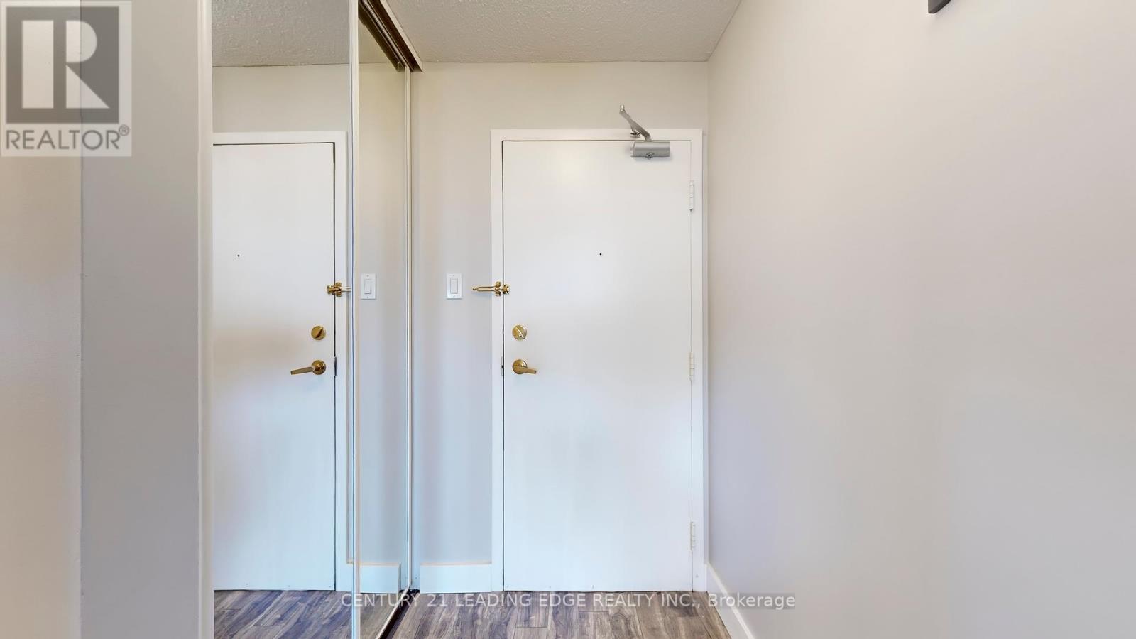 1611 - 3845 Lake Shore Boulevard W, Toronto, Ontario  M8W 4Y3 - Photo 8 - W12367894