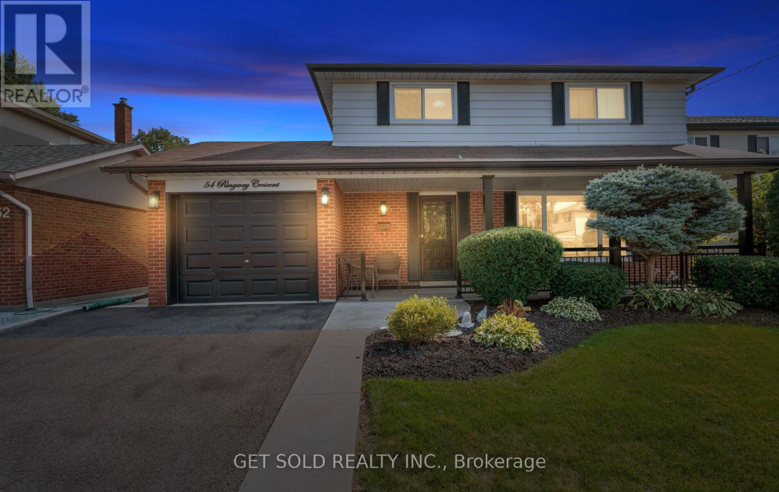 54 RINGWAY CRESCENT, Toronto, Ontario