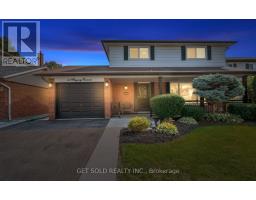 54 RINGWAY CRESCENT, Toronto, Ontario