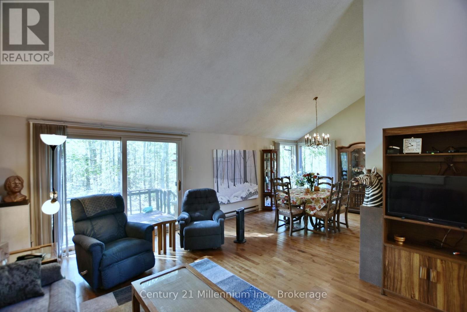 1415 County Rd 124 Road, Clearview, Ontario  L0M 1H0 - Photo 10 - S12399519