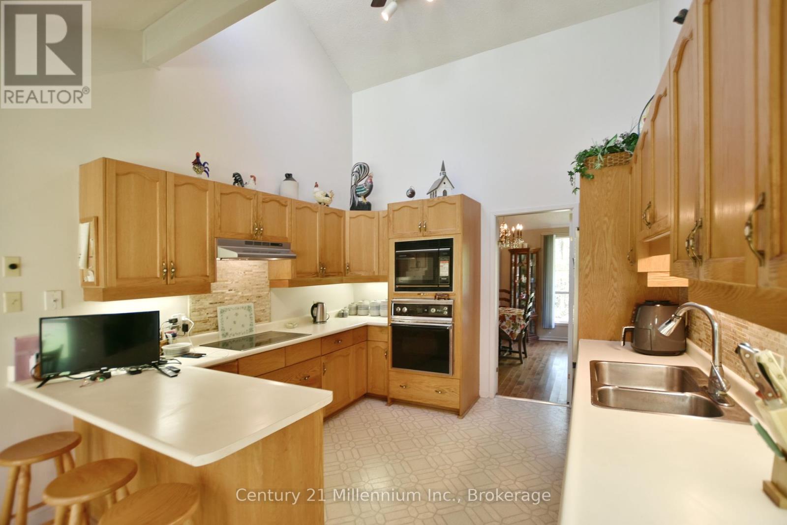 1415 County Rd 124 Road, Clearview, Ontario  L0M 1H0 - Photo 12 - S12399519