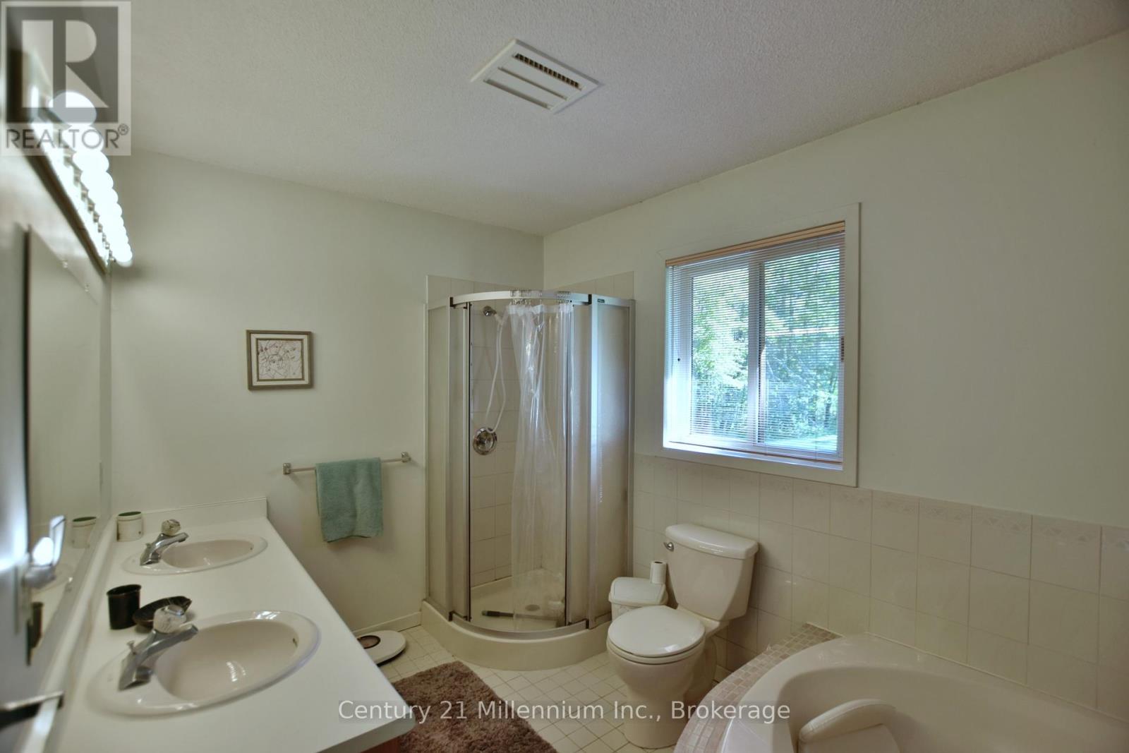 1415 County Rd 124 Road, Clearview, Ontario  L0M 1H0 - Photo 22 - S12399519