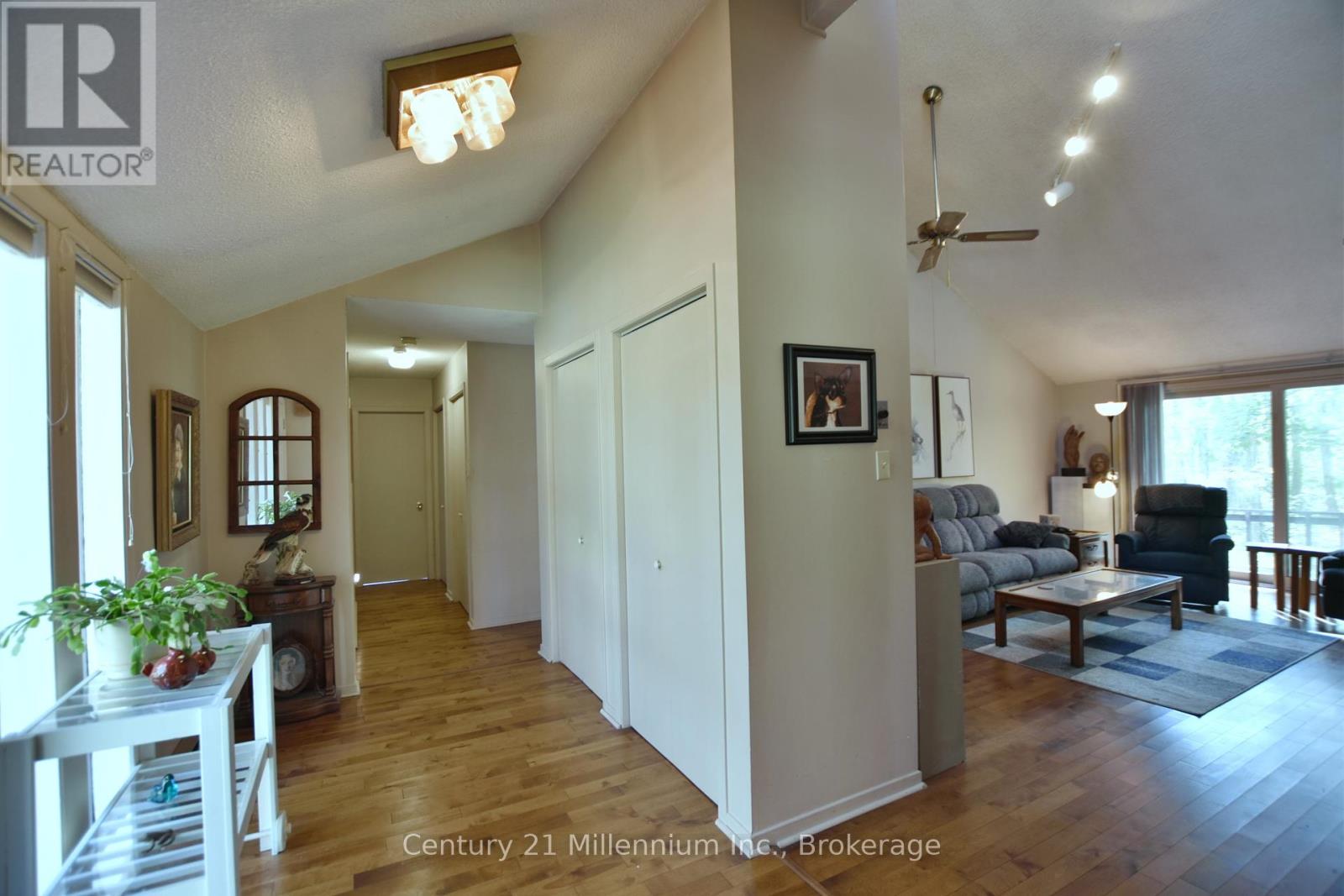 1415 County Rd 124 Road, Clearview, Ontario  L0M 1H0 - Photo 5 - S12399519