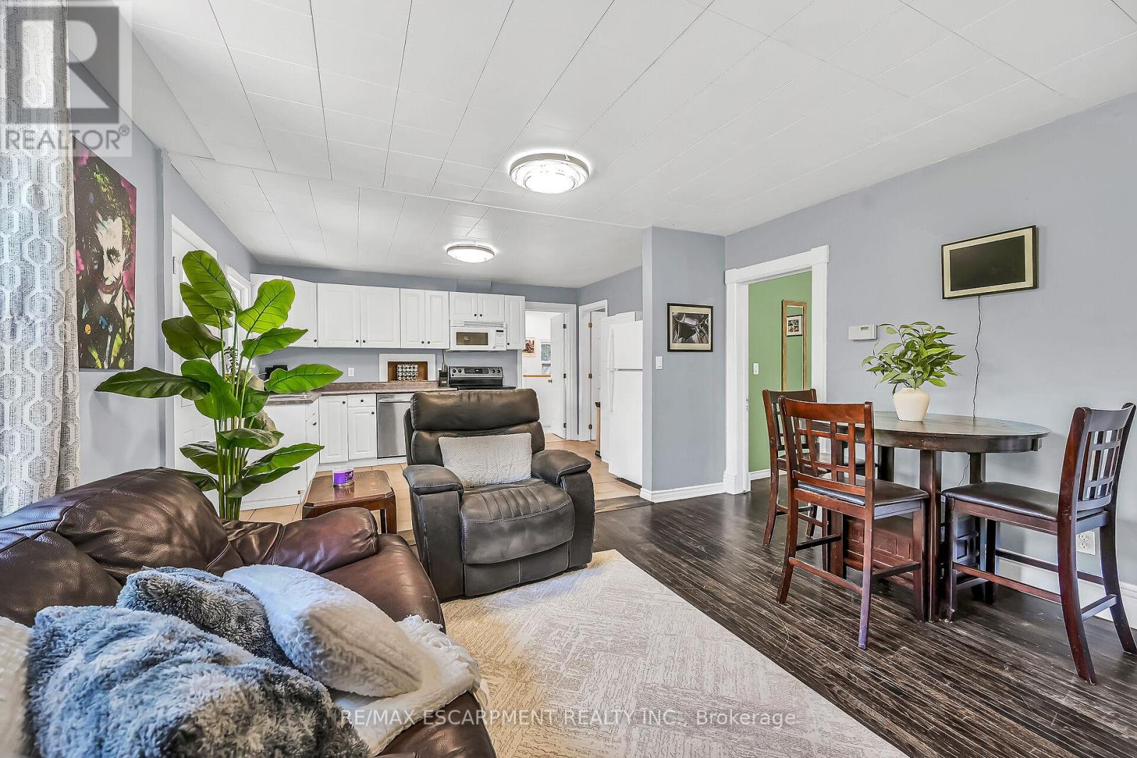 149 Elgin Street, Brantford, Ontario  N3S 5A4 - Photo 8 - X12395755