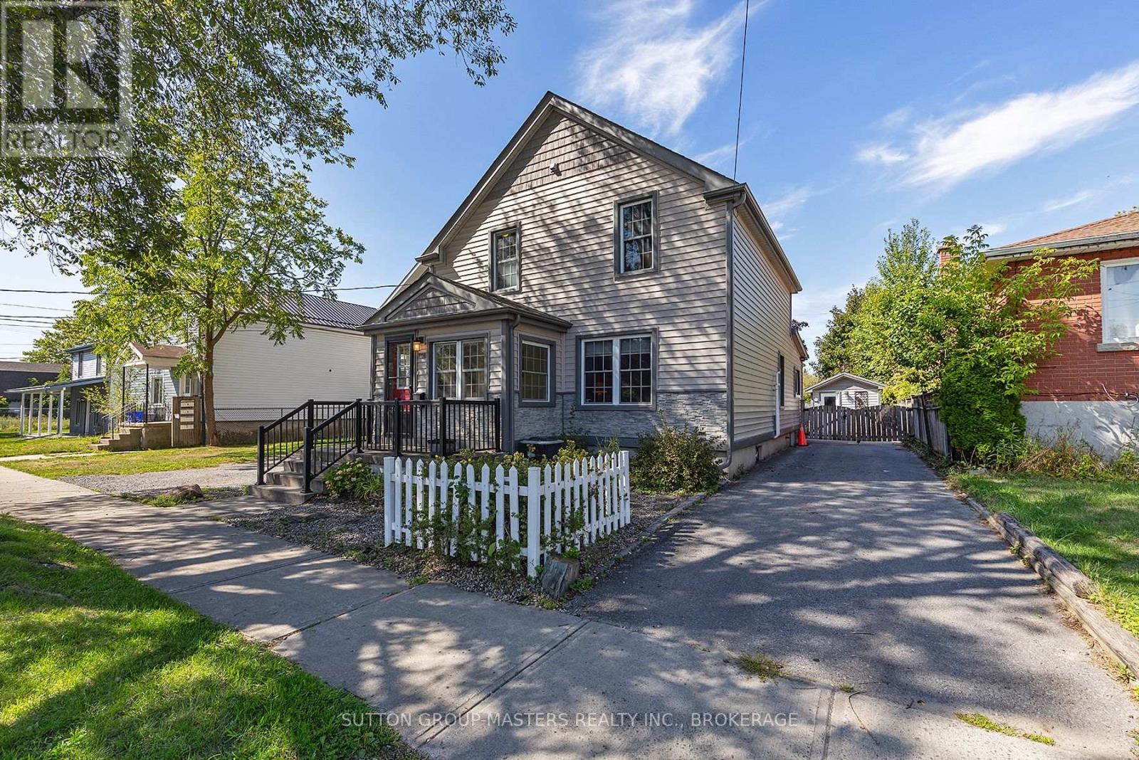 580 Macdonnell Street, Kingston, Ontario  K7K 4X1 - Photo 2 - X12399509