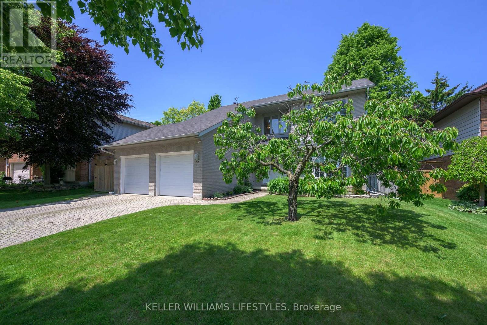 18 Thunderbird Crescent, London South, Ontario  N6J 4P5 - Photo 2 - X12399502