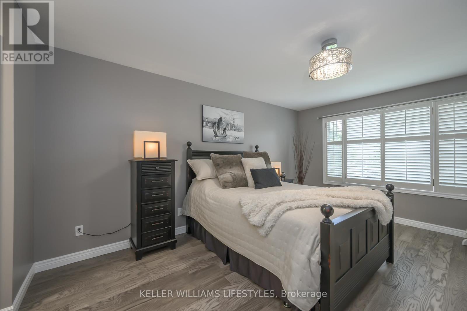 18 Thunderbird Crescent, London South, Ontario  N6J 4P5 - Photo 25 - X12399502